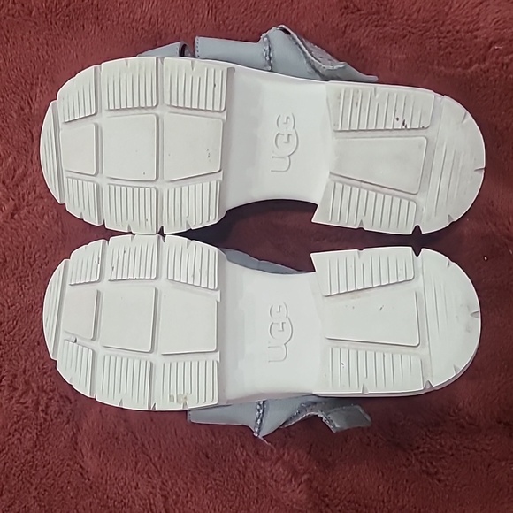 UGG Gray Platform Sandals with Crisscross Straps - Picture 6 of 6